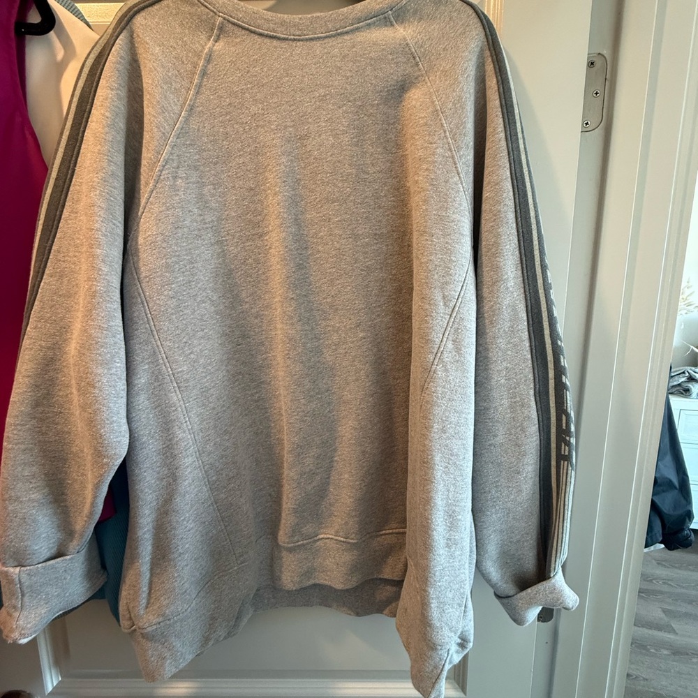 Women’s set active sweatshirt